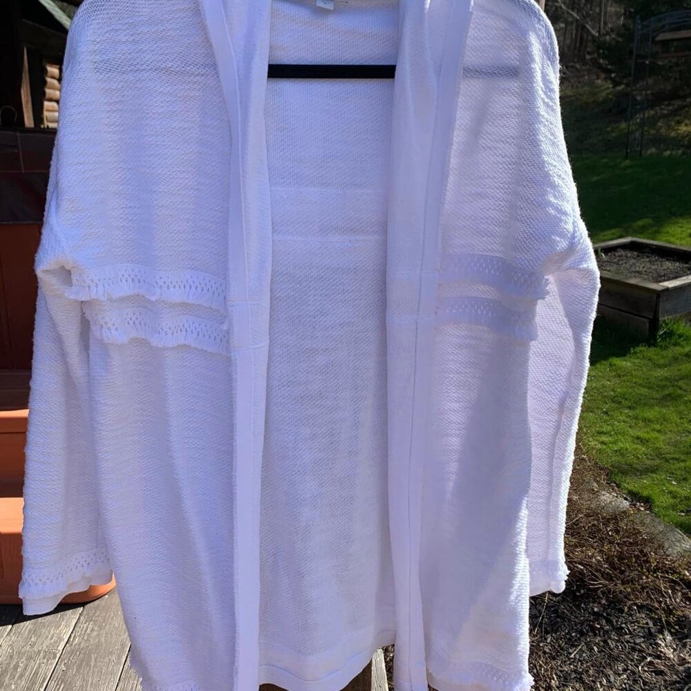 NWOT J.Jill  size Medium M white open front fringe cardigan